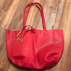 BCBG TOTE!